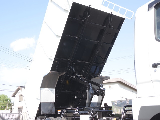 三菱ふそうファイター深ダンプ（土砂禁ダンプ）中型（4t）[写真11]