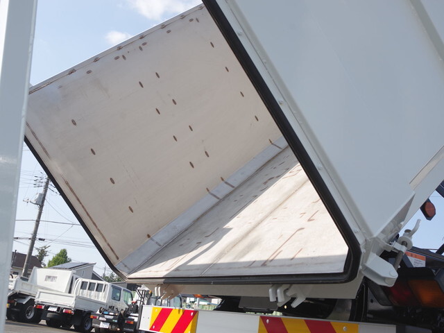 三菱ふそうファイター深ダンプ（土砂禁ダンプ）中型（4t）[写真12]