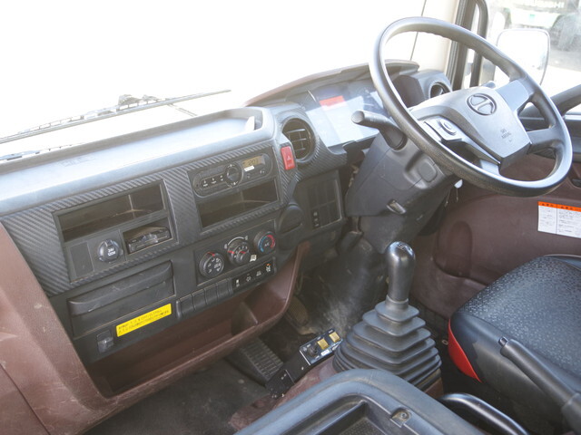 日野レンジャーダンプ中型（4t）[写真25]