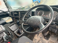 日野プロフィアセルフローダー大型（10t）[写真13]