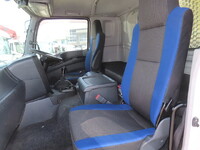 いすゞギガ冷蔵冷凍ウイング大型（10t）[写真22]