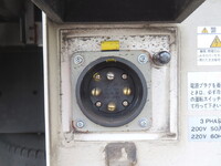 いすゞギガ冷蔵冷凍ウイング大型（10t）[写真35]