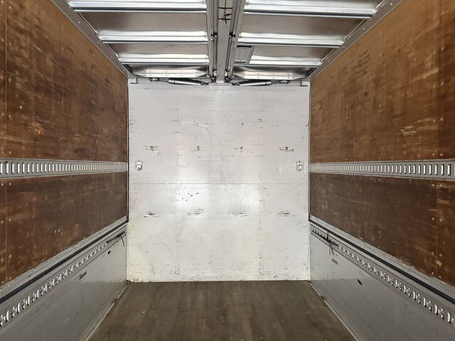 三菱ふそうスーパーグレートアルミウイング大型（10t）[写真13]