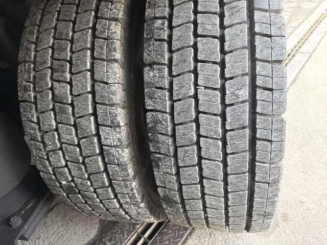 三菱ふそうスーパーグレートアルミウイング大型（10t）[写真19]