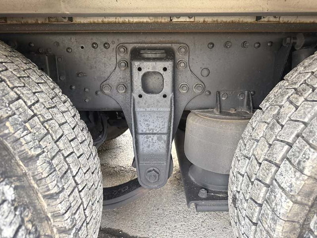 三菱ふそうスーパーグレートアルミウイング大型（10t）[写真25]