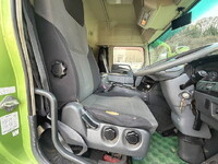 三菱ふそうスーパーグレートアルミウイング大型（10t）[写真30]