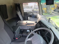 三菱ふそうスーパーグレートアルミウイング大型（10t）[写真32]