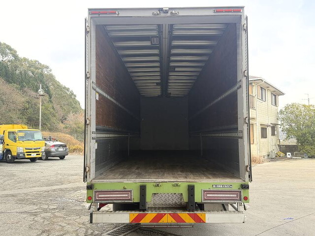 三菱ふそうスーパーグレートアルミウイング大型（10t）[写真07]