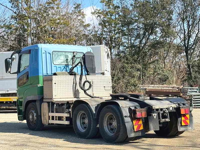 三菱ふそうスーパーグレートトレーラーヘッド（トラクターヘッド）大型（10t）[写真02]