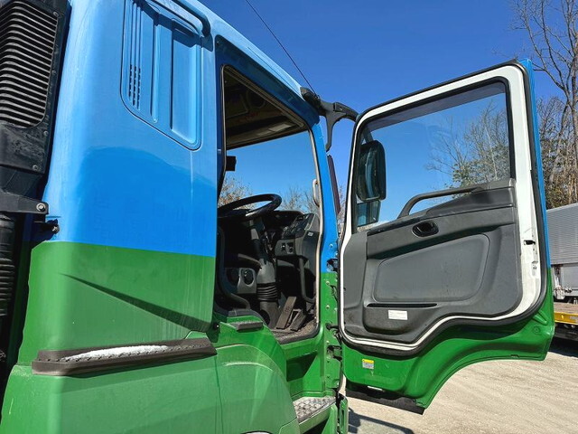 三菱ふそうスーパーグレートトレーラーヘッド（トラクターヘッド）大型（10t）[写真24]