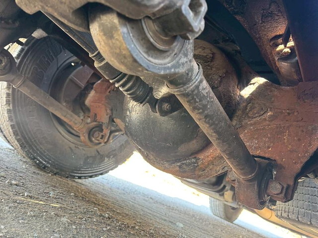 三菱ふそうスーパーグレートトレーラーヘッド（トラクターヘッド）大型（10t）[写真32]