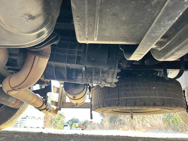 三菱ふそうスーパーグレートトレーラーヘッド（トラクターヘッド）大型（10t）[写真09]