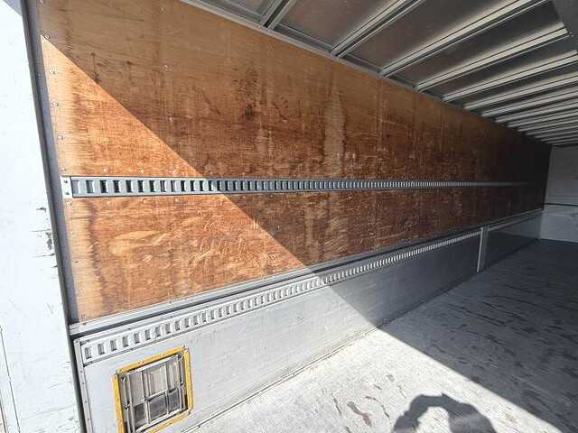 日野プロフィアアルミウイング大型（10t）[写真12]