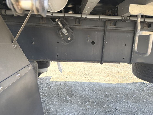 日野プロフィアアルミウイング大型（10t）[写真24]