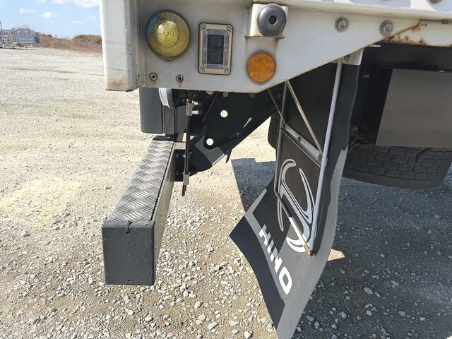 日野プロフィアアルミウイング大型（10t）[写真25]