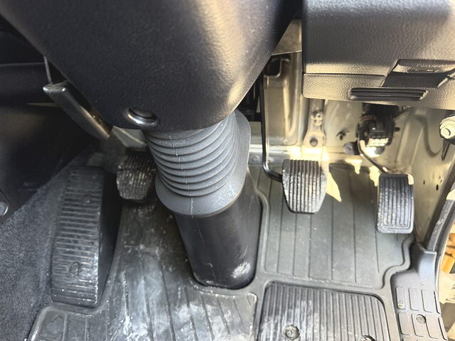 日野プロフィアアルミウイング大型（10t）[写真30]