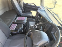 日野プロフィアアルミウイング大型（10t）[写真32]