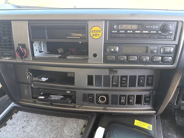 日野プロフィアアルミウイング大型（10t）[写真32]