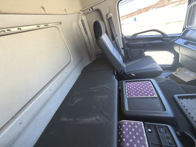 日野プロフィアアルミウイング大型（10t）[写真34]