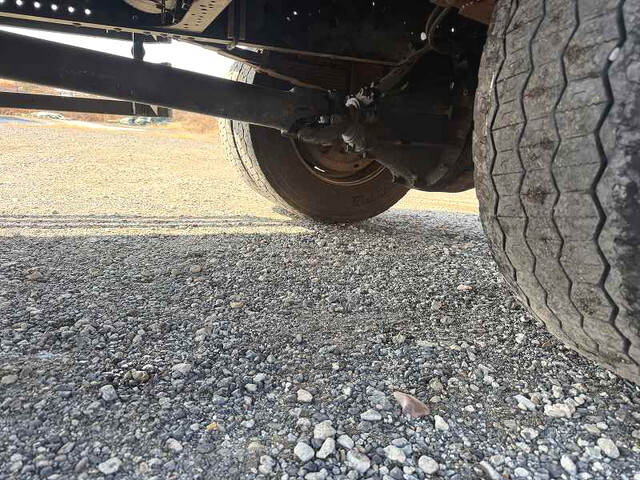 いすゞフォワード平ボディ増トン（6t・8t）[写真19]