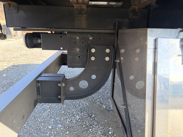 いすゞフォワード平ボディ増トン（6t・8t）[写真23]