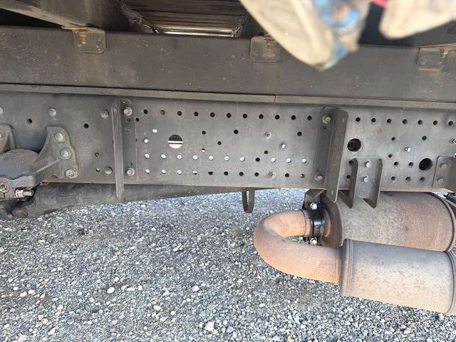 いすゞフォワード平ボディ増トン（6t・8t）[写真25]