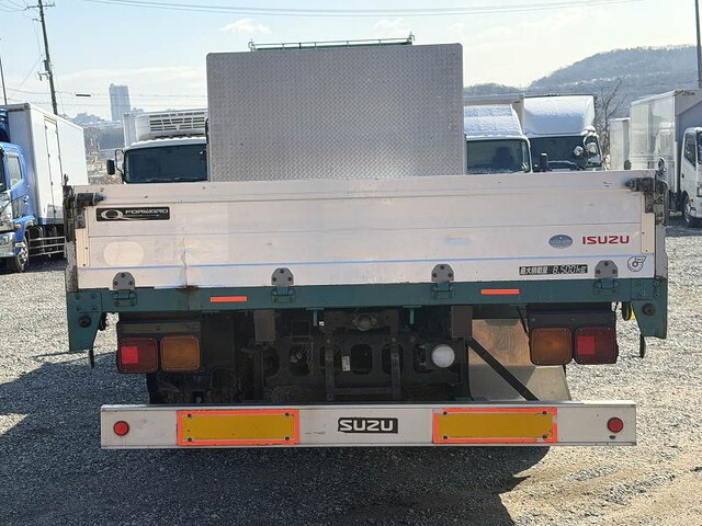 いすゞフォワード平ボディ増トン（6t・8t）[写真05]