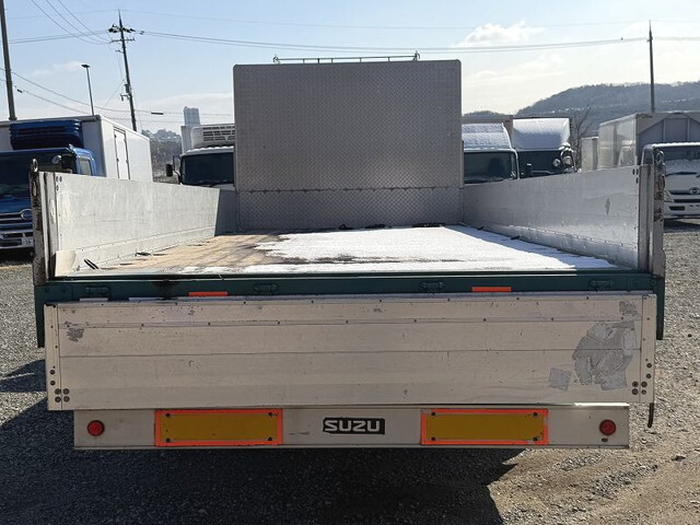 いすゞフォワード平ボディ増トン（6t・8t）[写真07]