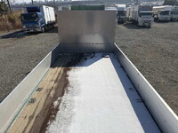 いすゞフォワード平ボディ増トン（6t・8t）[写真10]