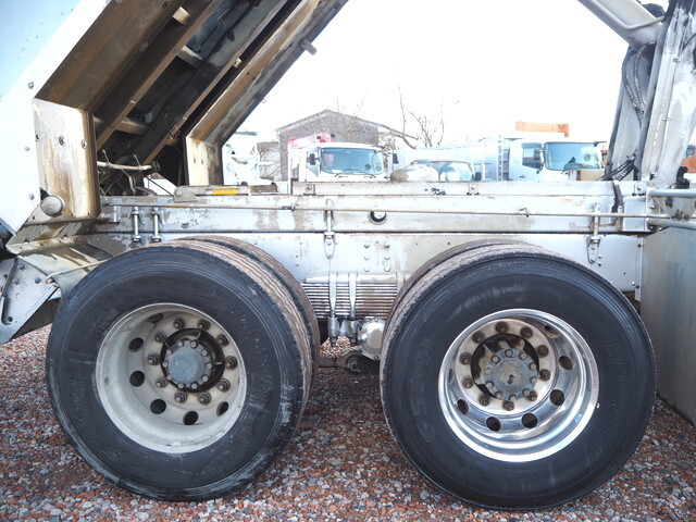 日野プロフィアダンプ大型（10t）[写真17]