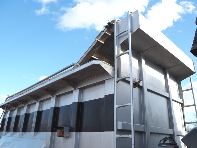 日野プロフィアダンプ大型（10t）[写真31]