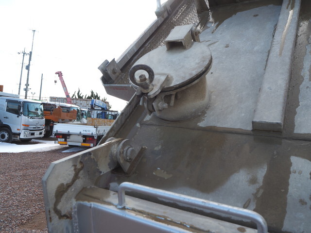 日野プロフィアダンプ大型（10t）[写真08]