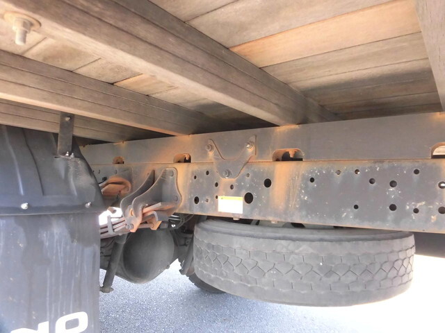 日野レンジャー平ボディ中型（4t）[写真13]