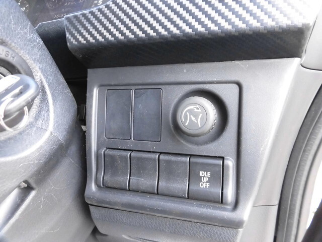 日野レンジャー平ボディ中型（4t）[写真19]