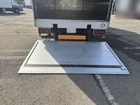 いすゞフォワードアルミウイング中型（4t）[写真18]