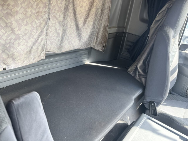 いすゞフォワードアルミウイング中型（4t）[写真27]