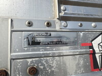 いすゞフォワードアルミウイング中型（4t）[写真33]