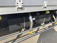 いすゞフォワードアルミウイング中型（4t）[写真35]