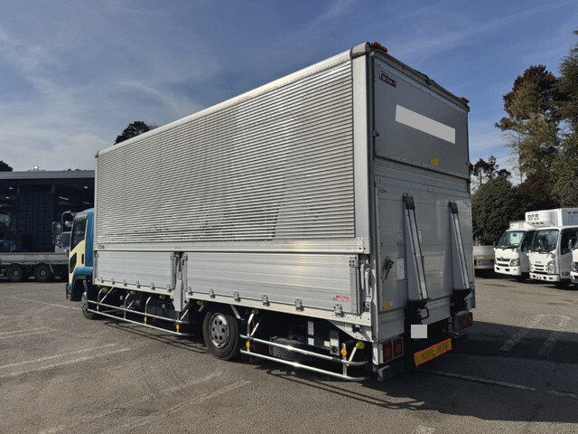 いすゞフォワードアルミウイング中型（4t）[写真04]