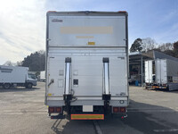 いすゞフォワードアルミウイング中型（4t）[写真08]