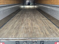 UDトラックスクオンアルミウイング大型（10t）[写真15]