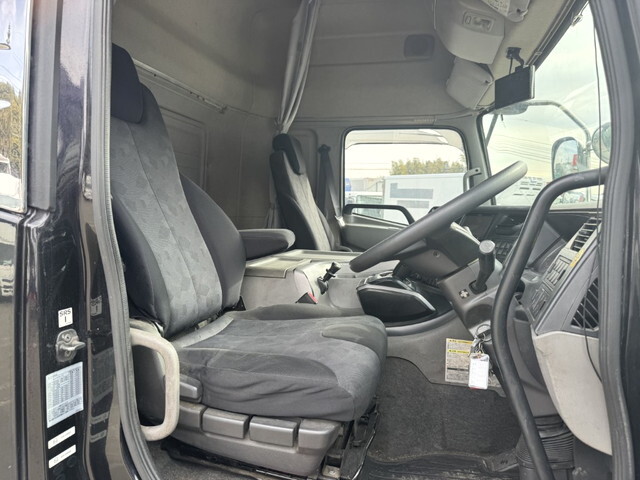 UDトラックスクオンアルミウイング大型（10t）[写真19]