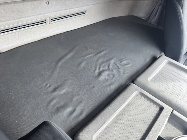 UDトラックスクオンアルミウイング大型（10t）[写真24]