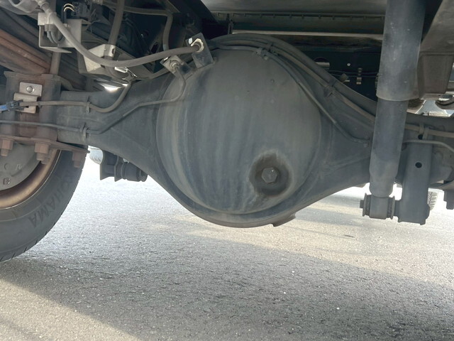 いすゞエルフアルミバン小型（2t・3t）[写真10]