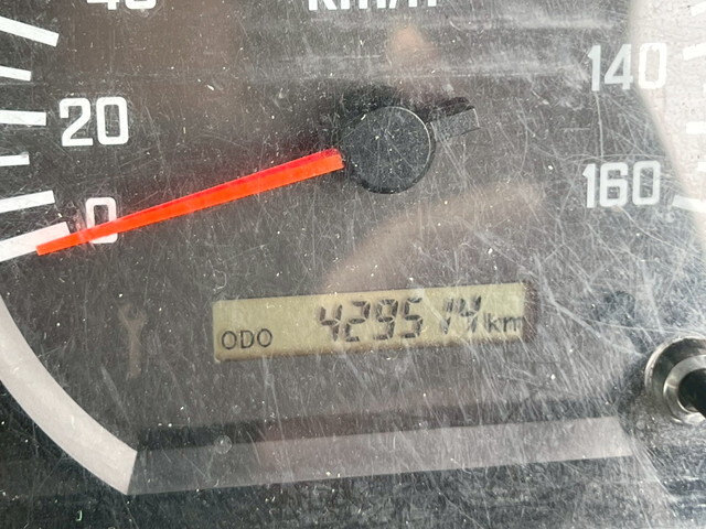 いすゞエルフアルミバン小型（2t・3t）[写真16]