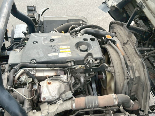 いすゞエルフアルミバン小型（2t・3t）[写真21]