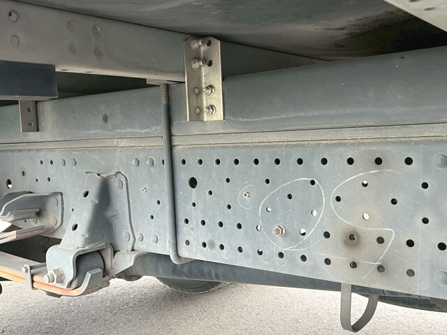 いすゞエルフアルミバン小型（2t・3t）[写真27]