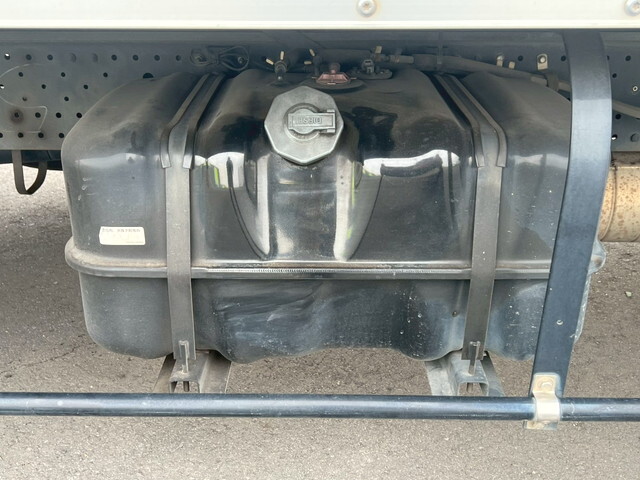 いすゞエルフアルミバン小型（2t・3t）[写真29]