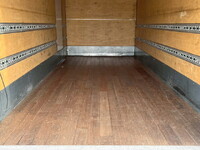 いすゞエルフアルミバン小型（2t・3t）[写真31]