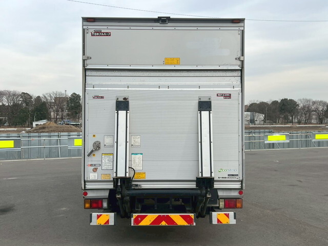 いすゞエルフアルミバン小型（2t・3t）[写真05]